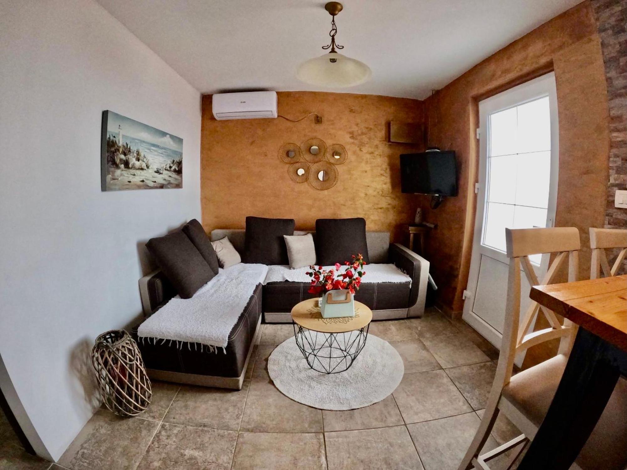 Apartments Obradovic Krasići Cameră foto