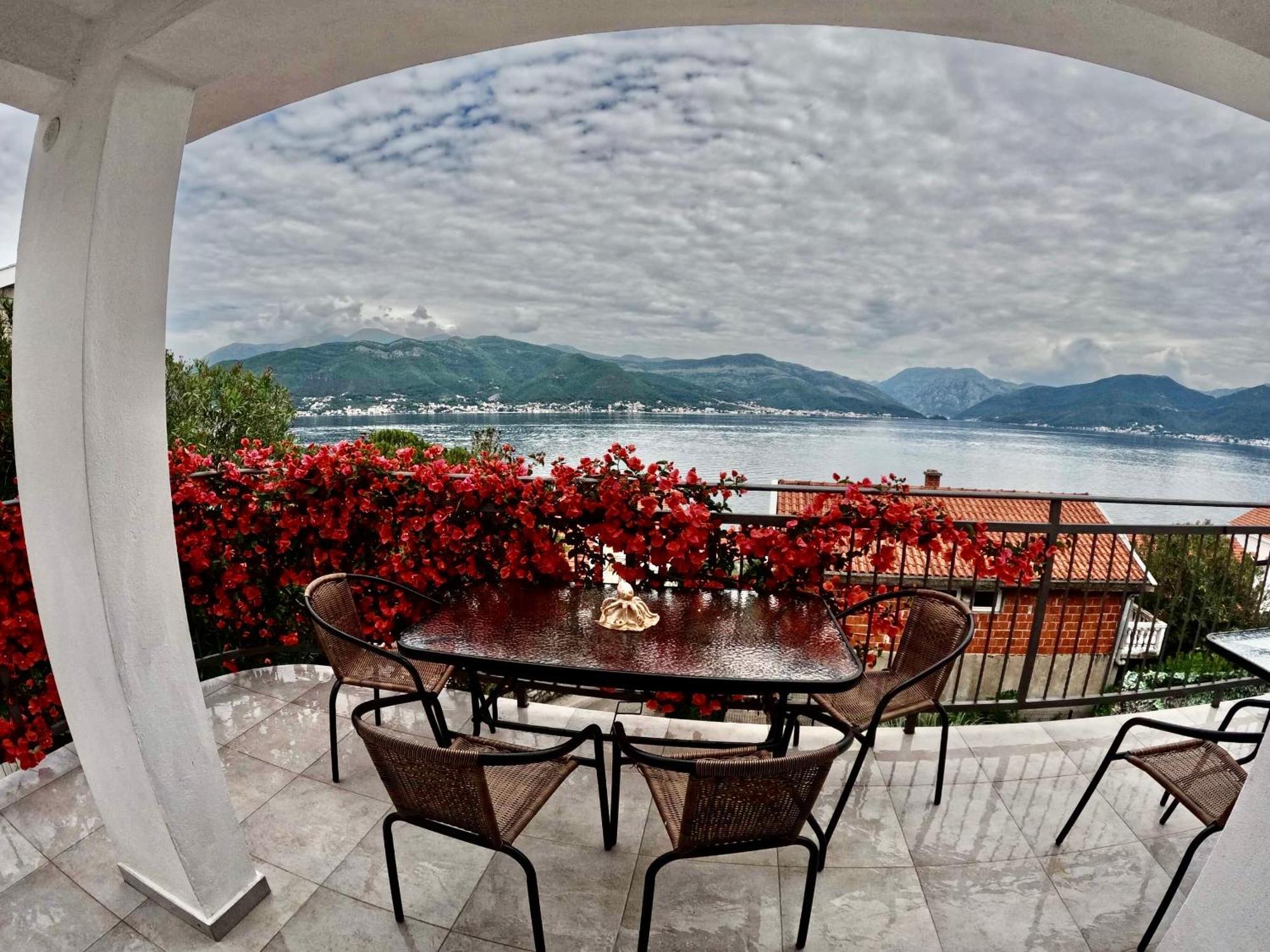 Apartments Obradovic Krasići Exterior foto